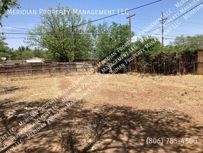 3704 32nd St in Lubbock, TX - Building Photo - Building Photo