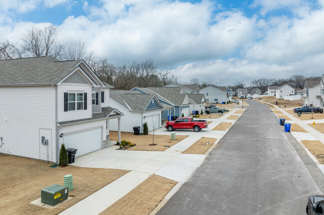 Baker Creek in Columbia, TN - Building Photo - Building Photo