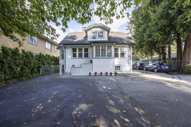 property at 826 Westwood St