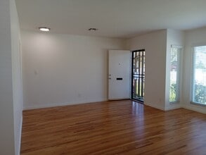 1501 W Santa Cruz St in San Pedro, CA - Building Photo - Building Photo
