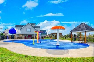 1315 Diamond Drape Dr in Arcola, TX - Building Photo - Building Photo