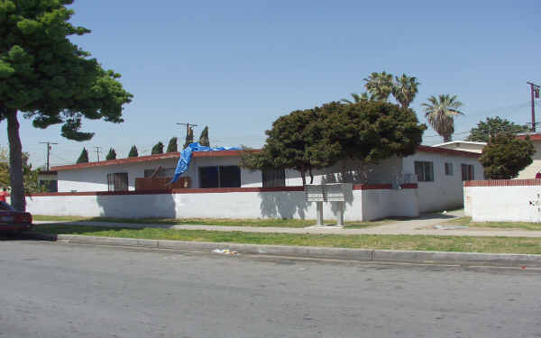 461 West Ave in Fullerton, CA - Foto de edificio