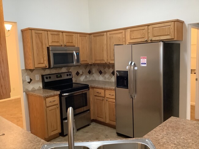 3365 Shelley Dr in Green Cove Springs, FL - Foto de edificio - Building Photo