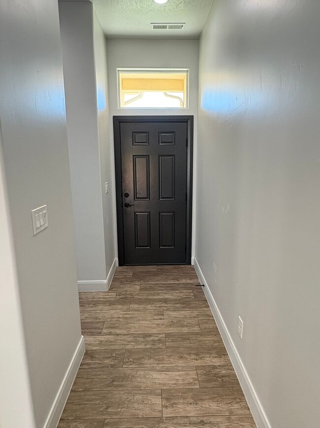 2556 W 245 N in Hurricane, UT - Building Photo - Building Photo