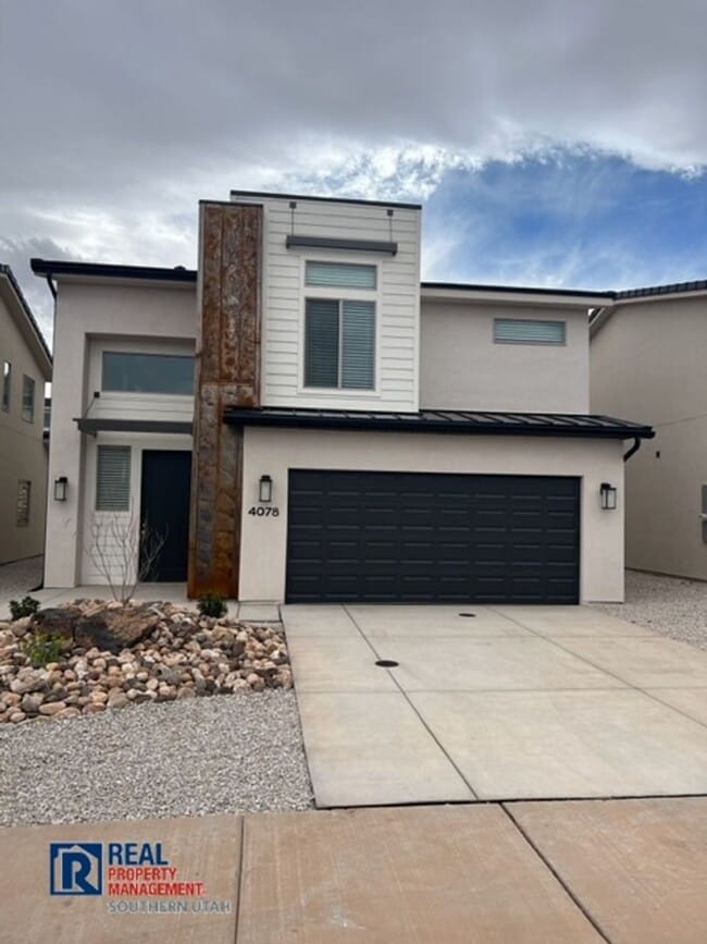 property at 4078 Cerro Wy