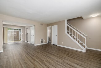 Aspen Chase in Indianapolis, IN - Foto de edificio - Interior Photo