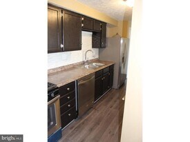 189 Kenwood Dr in Sicklerville, NJ - Building Photo