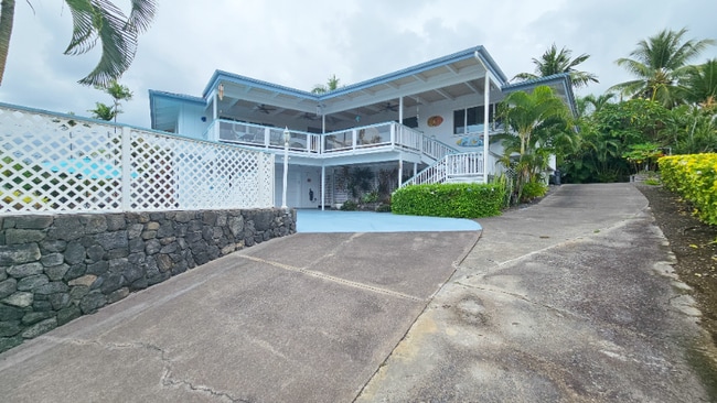 property at 77-6491-6491 Akai St
