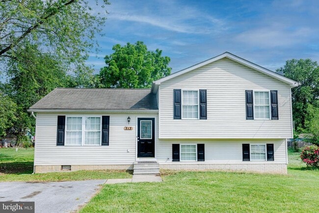 property at 513 E 11th Ave