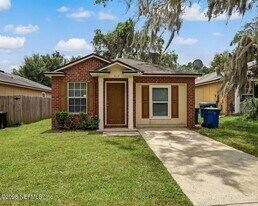 8448 Kona Ave in Jacksonville, FL - Building Photo