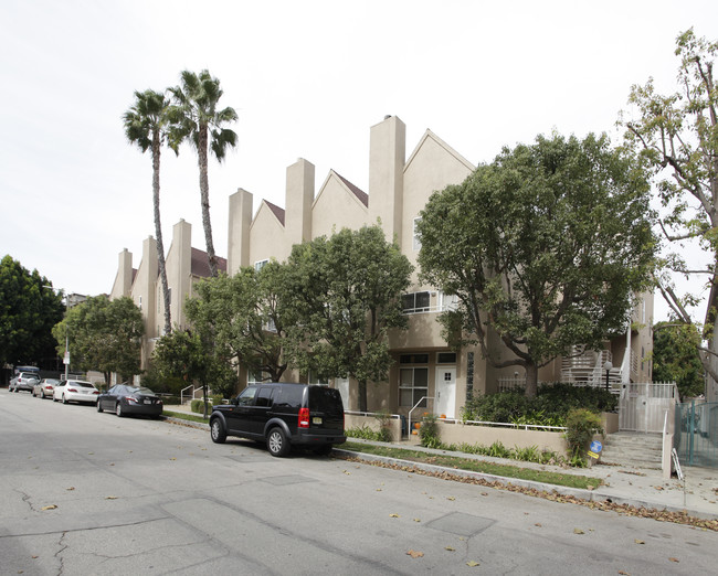 Tolucan Villas (por) in Toluca Lake, CA - Foto de edificio - Building Photo