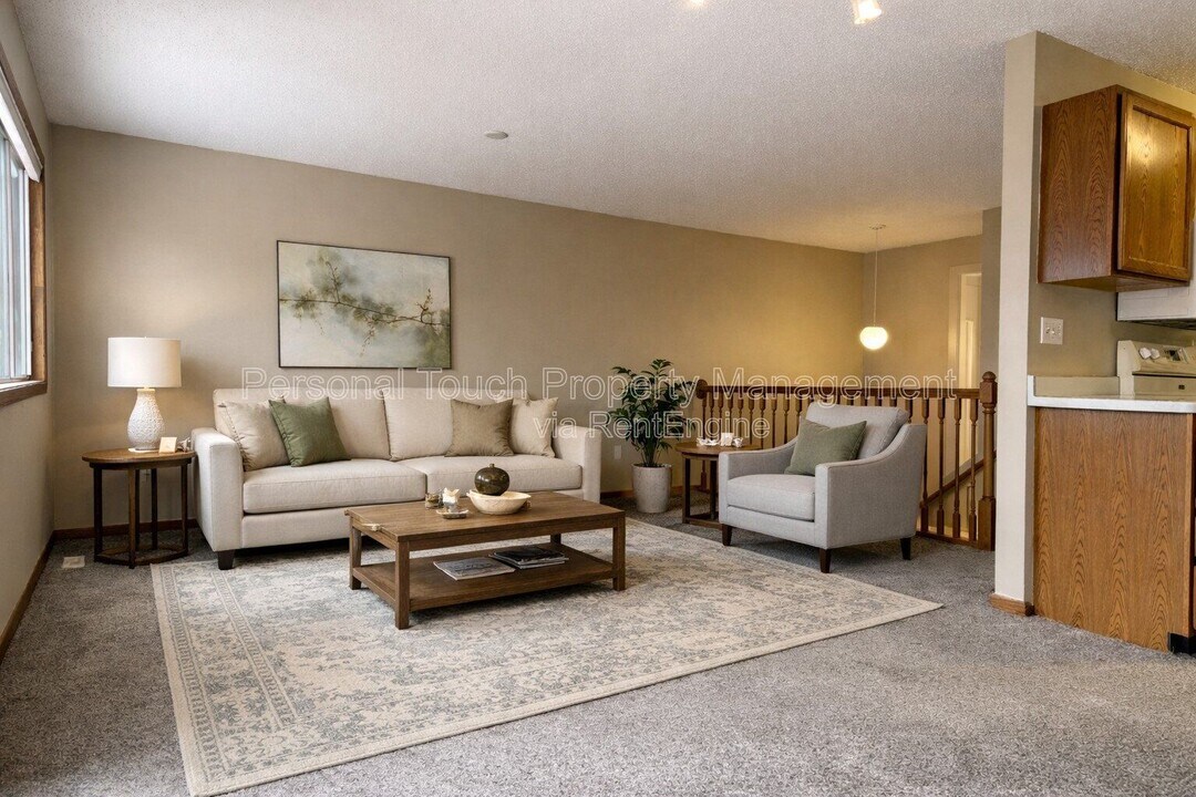 2733-33 1/2 Avenue S in Fargo, ND - Building Photo