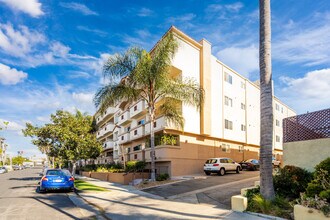 Armacost Chateau in Los Angeles, CA - Building Photo - Building Photo
