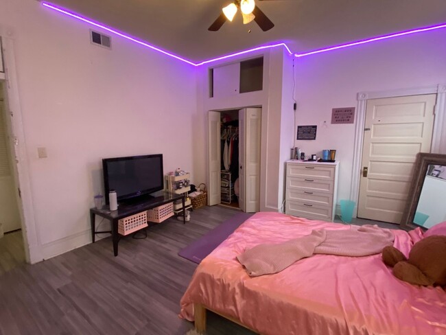 property at 1263 W Cary St