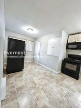 5672 Parchester Dr in St. Louis, MO - Building Photo - Building Photo