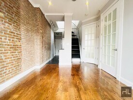 Elizabeth Street, Unit 6A in New York, NY - Building Photo