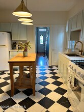 118 Broadway in Ocean Grove, NJ - Building Photo - Building Photo