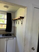 9400 SW 15th St in Miami, FL - Building Photo