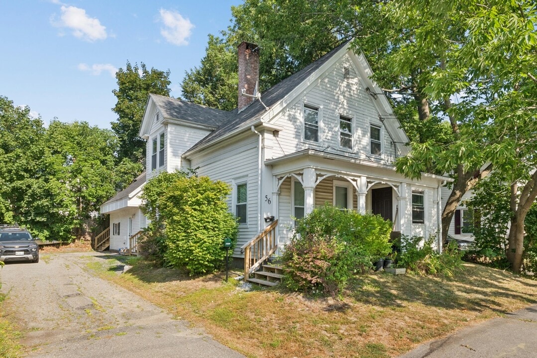 56 Chapel St, Unit 3 in Augusta, ME - Building Photo