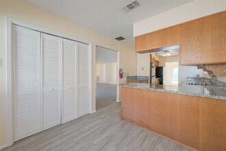 830 Kenforest Dr in Missouri City, TX - Building Photo - Building Photo