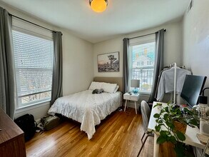 405 S Huntington Ave in Boston, MA - Building Photo - Building Photo