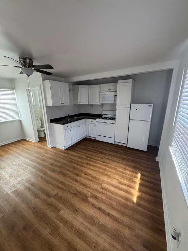 property at 825 Obispo Ave