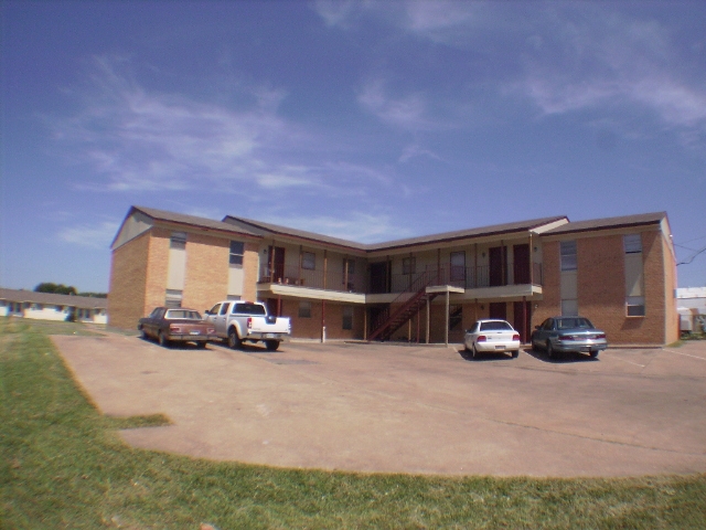 Woodwind Apartments in Waco, TX - Building Photo