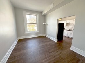 234 Locust St, Unit Apt 1 in Columbia, PA - Foto de edificio - Building Photo
