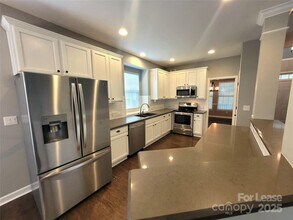 5618 Branthurst Dr in Charlotte, NC - Building Photo - Building Photo