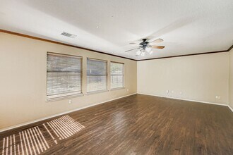 3509 Texas Topaz Dr in Austin, TX - Foto de edificio - Building Photo