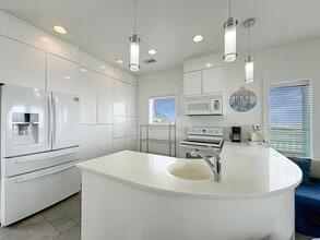 2496 Gilmore in Port Bolivar, TX - Building Photo - Building Photo