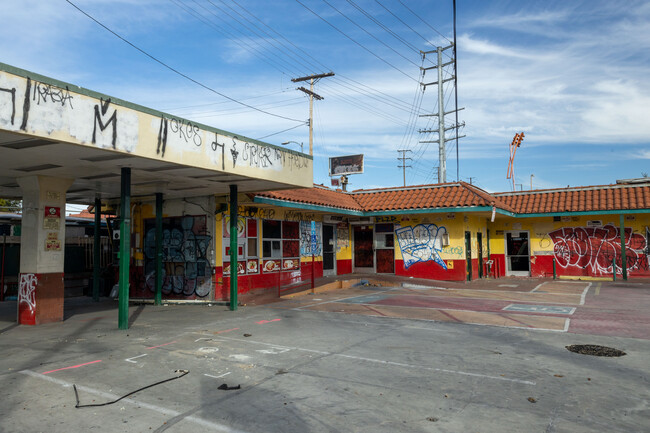 Santa Monica & Vermont Apartments in Los Angeles, CA - Building Photo - Building Photo