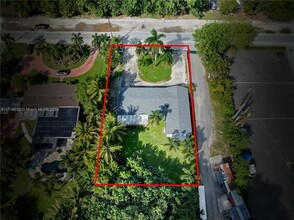 234 NW 161st St in Miami, FL - Building Photo - Building Photo