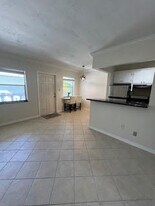 455 NE 16th Ave in Fort Lauderdale, FL - Building Photo