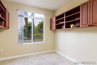9293 Regents Rd in San Diego, CA - Building Photo - Building Photo