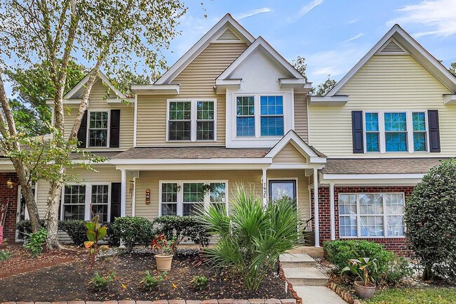 property at 7928 Shadow Oak Dr