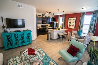 The Commons at Hollyhock in Katy, TX - Building Photo - Building Photo