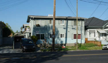 151 N 13th St in San Jose, CA - Foto de edificio - Building Photo