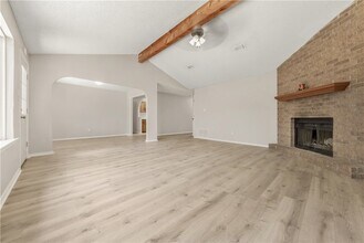 804 Val Verde Dr, Unit 4-4G4 in College Station, TX - Building Photo - Building Photo