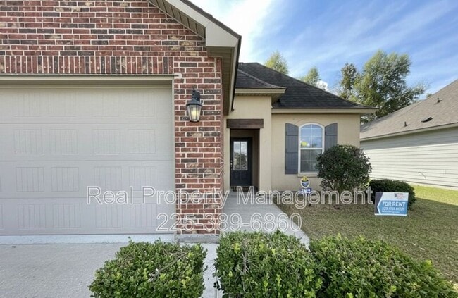 7948 Antebellum Ave in Baton Rouge, LA - Building Photo - Building Photo