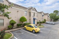 Woodway Garden Townhomes photo'