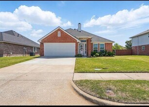 7210 Dartmouth Dr in Rowlett, TX - Building Photo - Building Photo