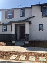 40356 Via Jumara in Temecula, CA - Building Photo
