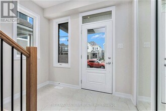 73 Hackamore Cres in Ottawa, ON - Building Photo - Building Photo