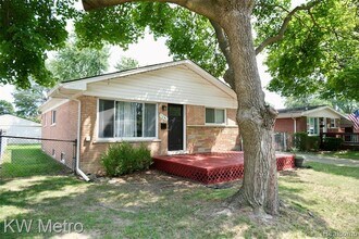 1205 Alvin St in Westland, MI - Building Photo - Building Photo