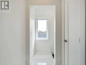 54 Westhampton Dr in Toronto, ON - Building Photo - Building Photo