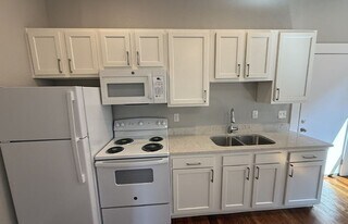 2724 Jefferson Ave in Cincinnati, OH - Building Photo