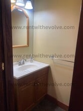 1377 W Stockyard Rd in Winchester, IN - Building Photo - Building Photo
