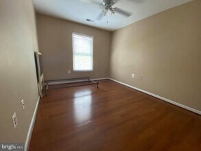 18411 Guildberry Dr-Unit -204 in Gaithersburg, MD - Building Photo - Building Photo