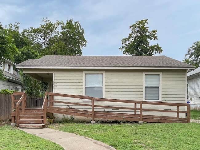 2313 Morrow Ave in Waco, TX - Building Photo - Building Photo